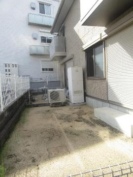 メゾン中村　バルコニー　専用庭