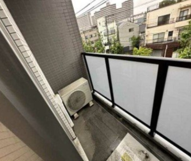 バルコニー　同マンションの別部屋参照