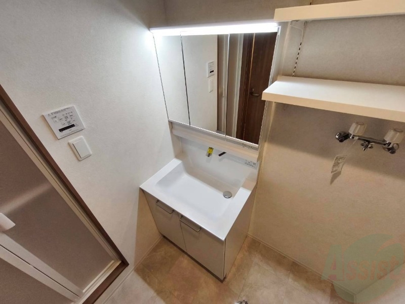 洗面設備　シャンプードレッサーで身支度もラクラクです！