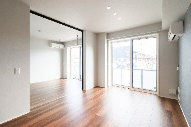 居室・リビング　図面と現状に相違がある場合には現状を優先