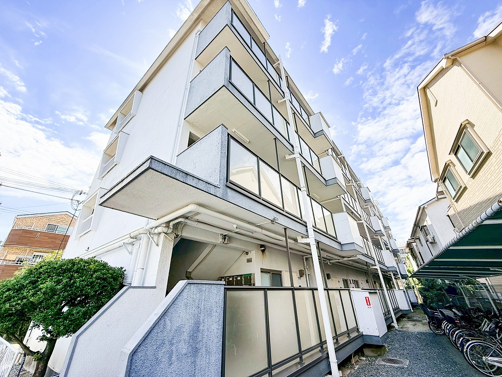 旭第1マンションの外観写真