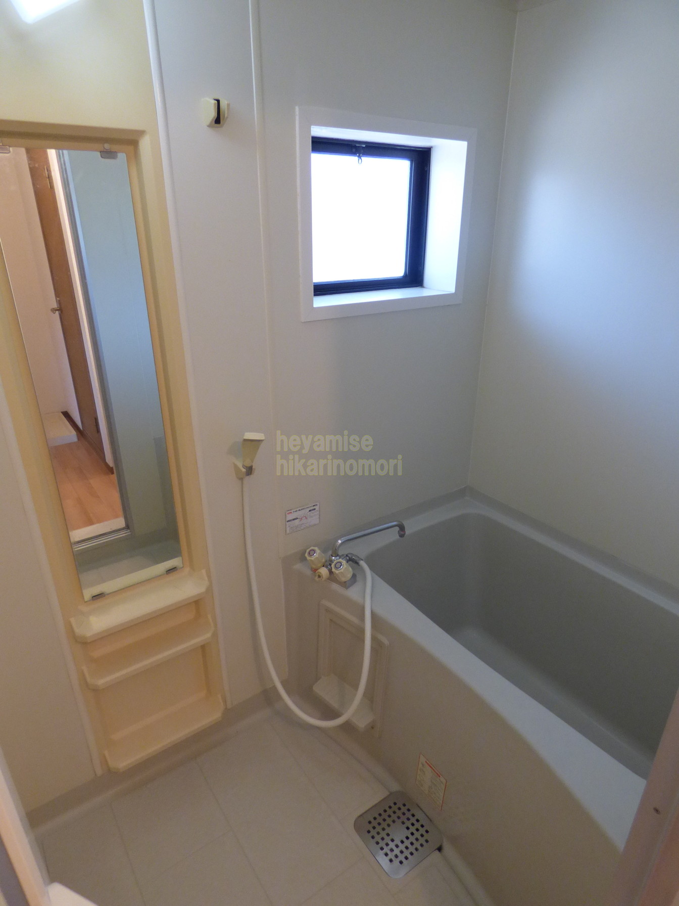 バス・シャワールーム　写真は同型モデル