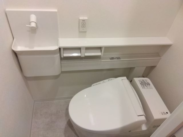 トイレ　別部屋参考写真