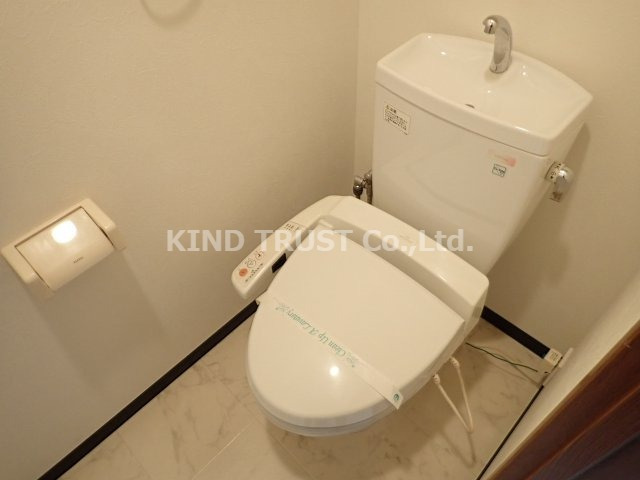 トイレ　トイレもきれいです