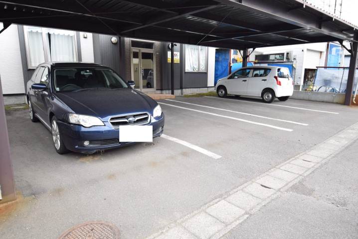 駐車場　駐車場