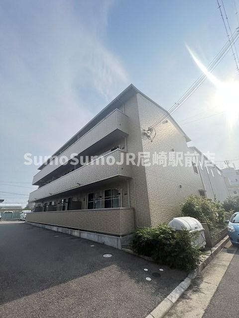 建物外観　落ち着いた雰囲気の外観です