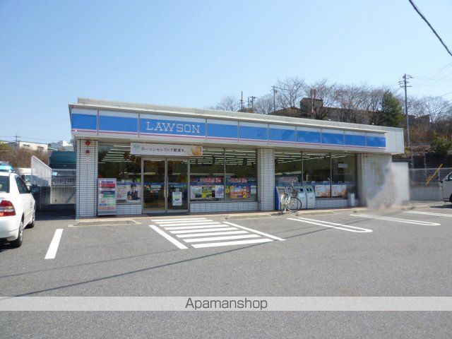 コンビニ　ローソン（コンビニ）まで516m