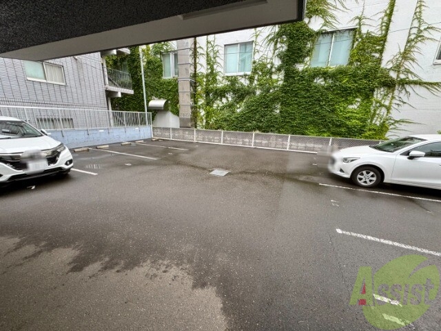 駐車場　駐車場