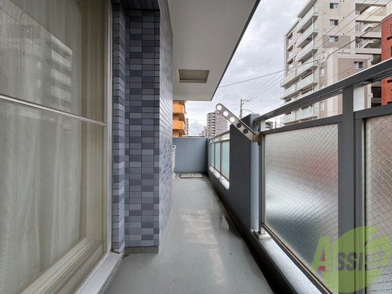 バルコニー　バルコニーです。洗濯物を干したり一息ついたりできますね！