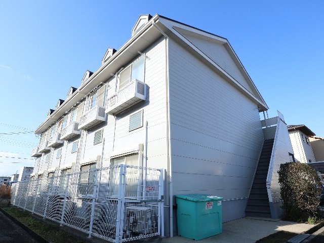 エントランス　☆彡家具家電つきの素敵な1K♪オシャレな外観も素敵ですね☆彡