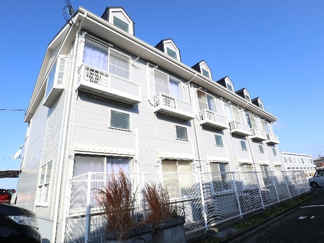 建物外観　☆彡仲介手数料も無料です☆彡家具家電つきもバッチリですね♪