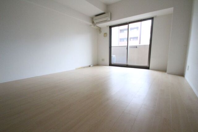 居室・リビング　※１ＬＤＫへ変更前の写真です※