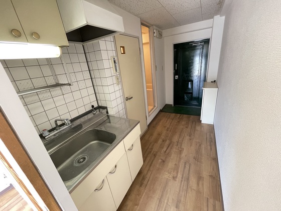 キッチン　※別部屋の写真です