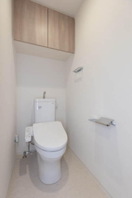トイレ　※写真は同タイプ住戸です。