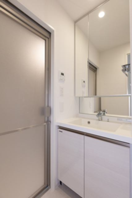 洗面設備　※写真は同タイプ住戸です。