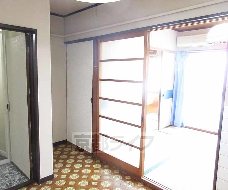 居室・リビング　４．５帖のＤＫ。