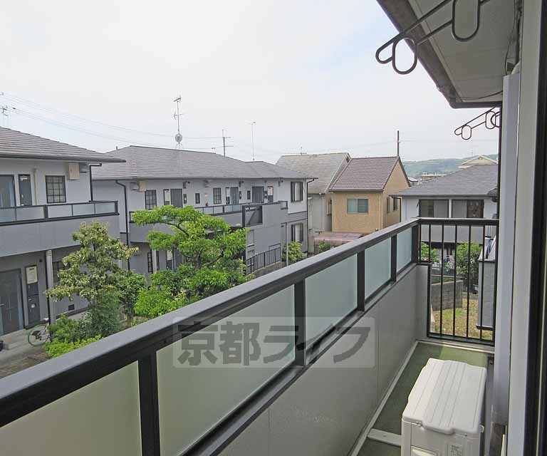 バルコニー　開放感のあるベランダですね