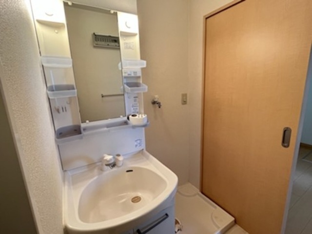 洗面設備　洗髪洗面化粧台