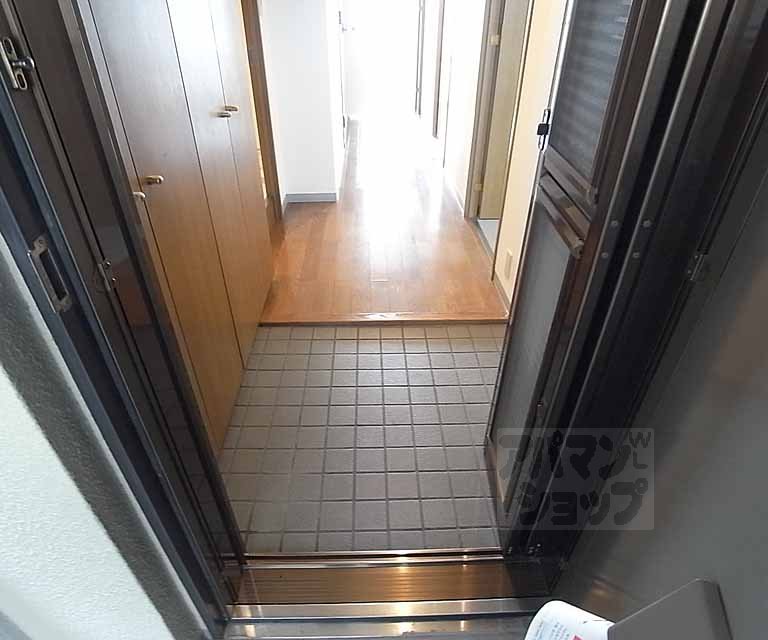 玄関　玄関です。