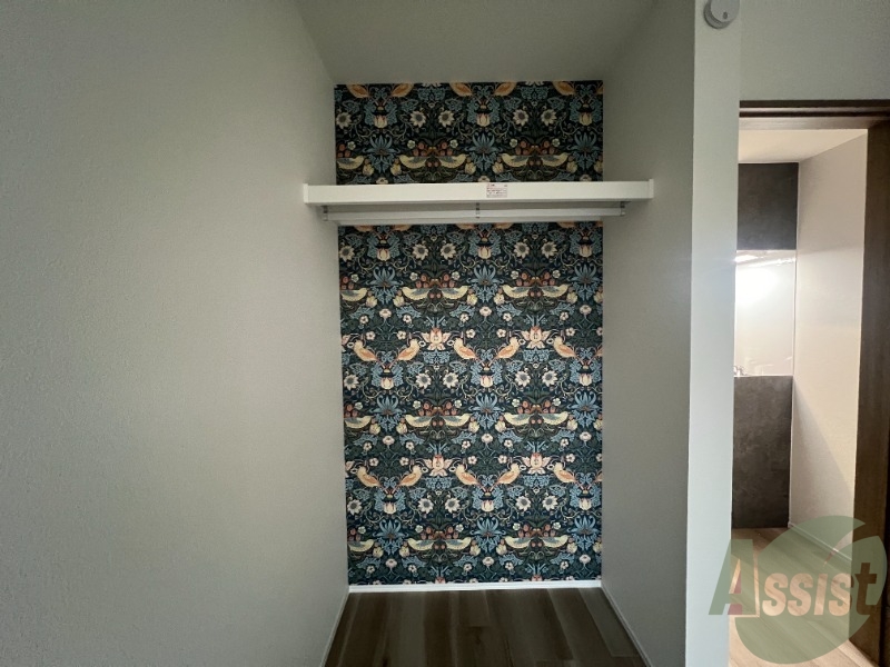 収納　収納はこちらです。丈の長い物でもしっかり収納できます