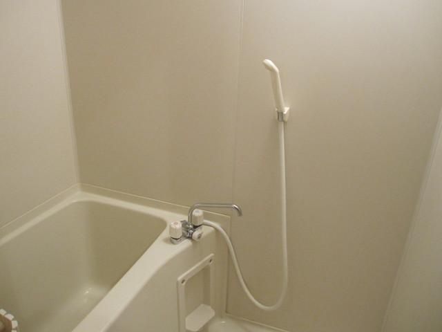 バス・シャワールーム　ゆったりバスルーム