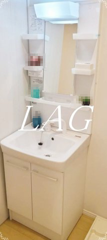 洗面設備　洗面台です。