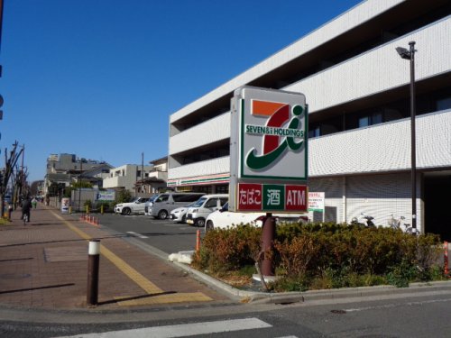 コンビニ　セブンイレブン戸田市役所南通り店（コンビニ）まで192m