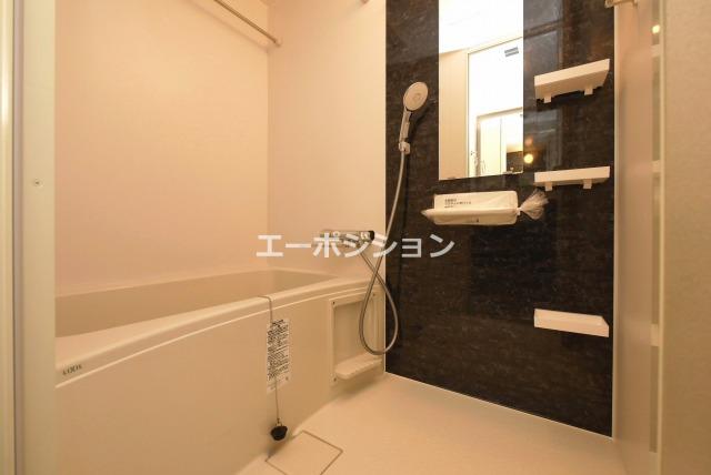 バス・シャワールーム　セレニテ難波ミラク参番館