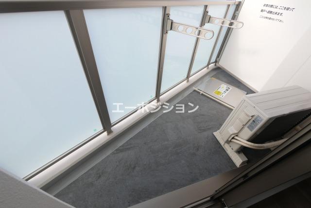 バルコニー　セレニテ難波ミラク参番館