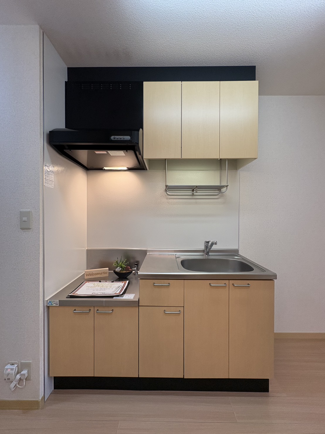 キッチン　2口コンロ設置可能・調理スペースも有り