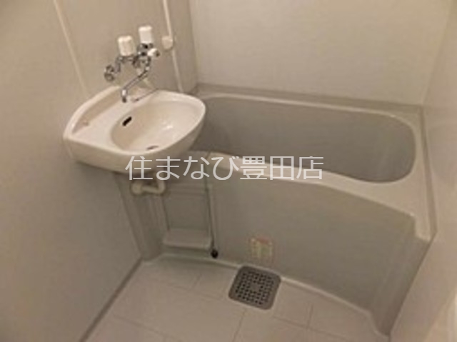 バス・シャワールーム　同型写真