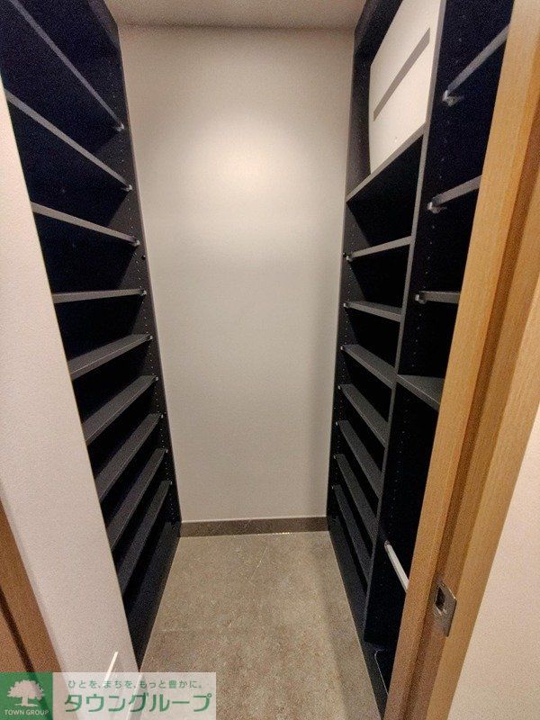 収納　お問合せは(株)タウンハウジング東京へ