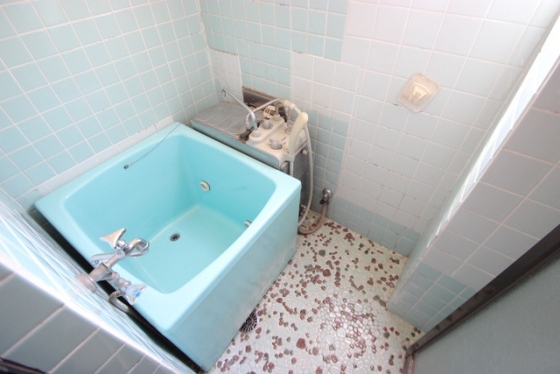 バス・シャワールーム　※別部屋の写真です