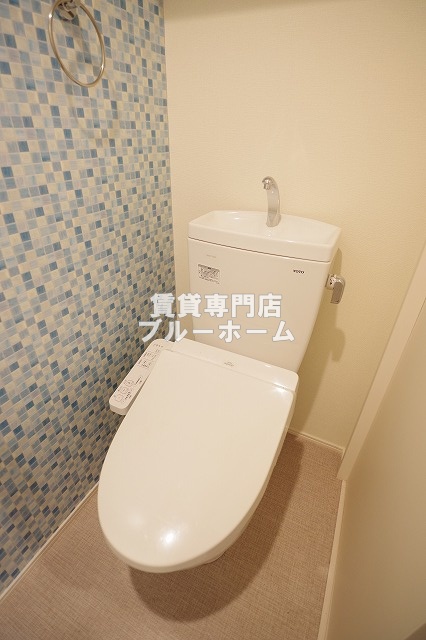 トイレ　温水洗浄便座付のトイレ！