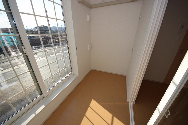 バルコニー　南向きのサンルーム！