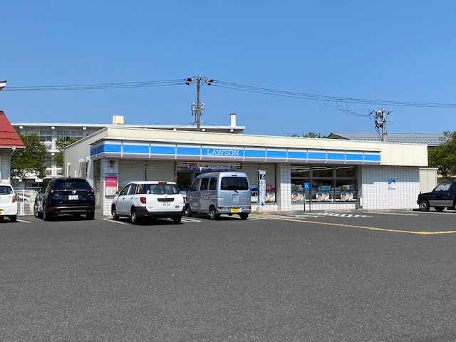 コンビニ　ローソン倉吉福庭町店（コンビニ）まで500m