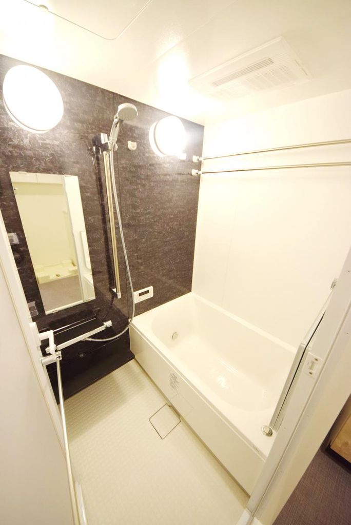 バス・シャワールーム　バス