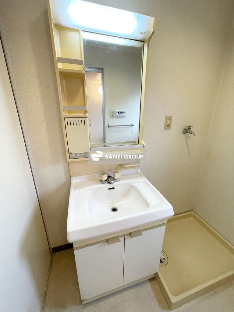 洗面設備　同仕様