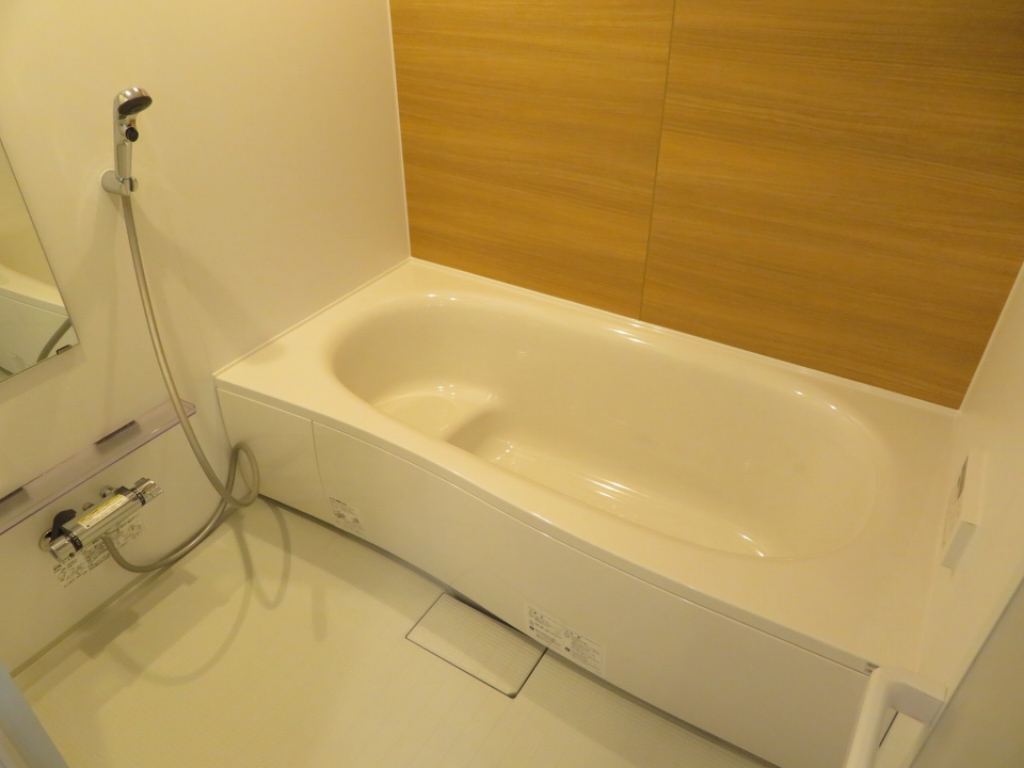 バス・シャワールーム　浴室