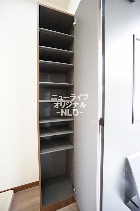 その他　シューズボックス　靴を10足程度収納することができます☆