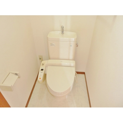 トイレ　※写真は別のお部屋のものになります