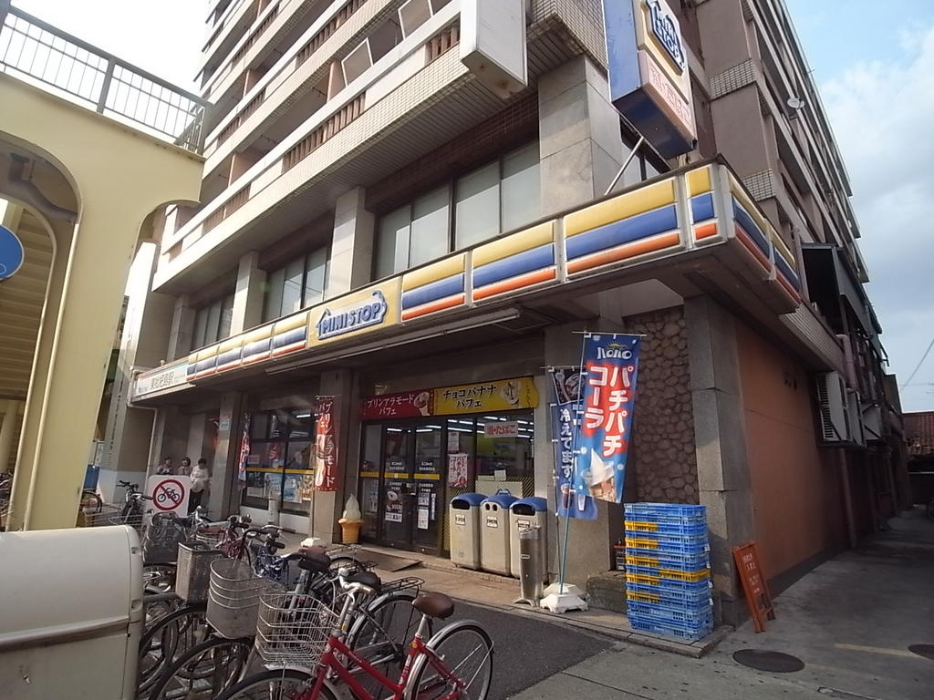 コンビニ　ミニストップ名古屋猪之越町店（コンビニ）（コンビニ）まで320m