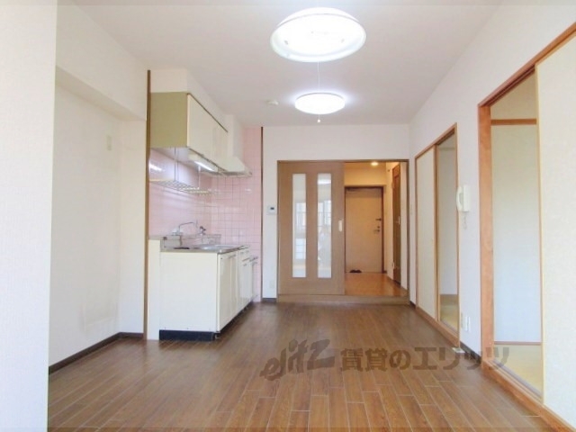 居室・リビング　リビング