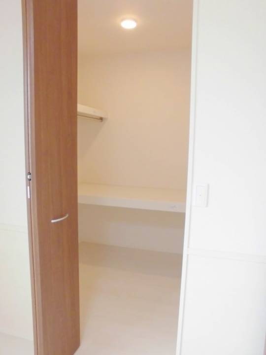 収納　ウォークインクローゼット