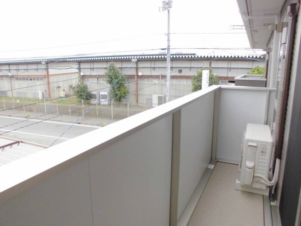 バルコニー　バルコニー