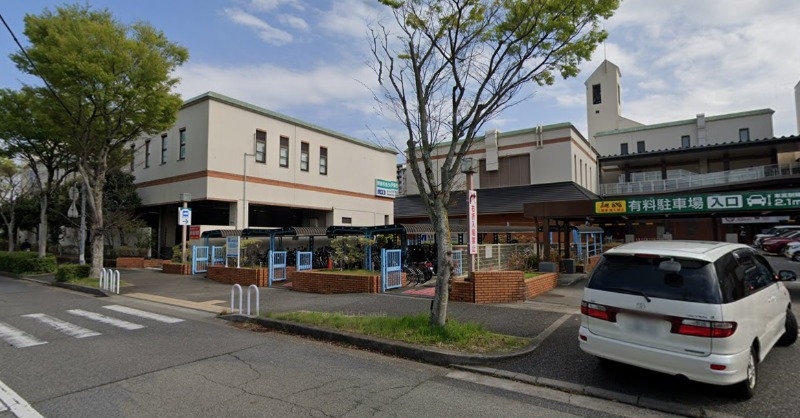 ショッピングセンター　マックハウスアーバンストアイオンフードスタイル神戸学園店（ショッピングセンター）まで714m