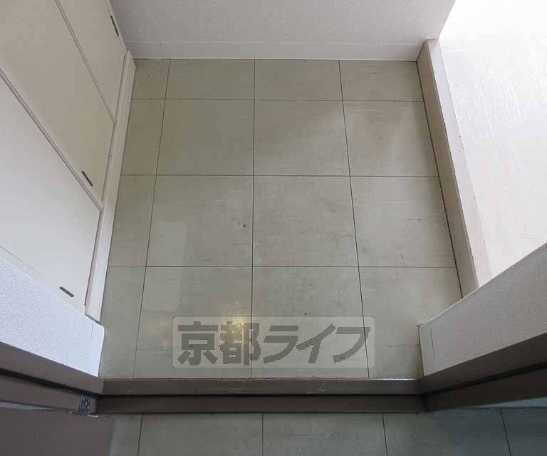 玄関　シューズボックス付きの玄関です・
