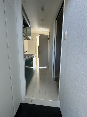 玄関　※別号室参考写真