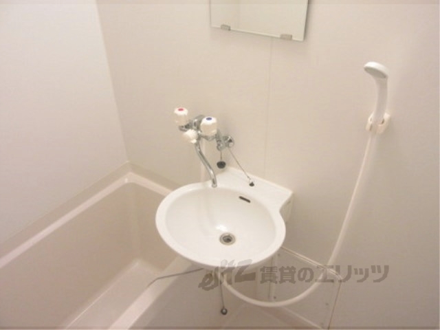 バス・シャワールーム　バス