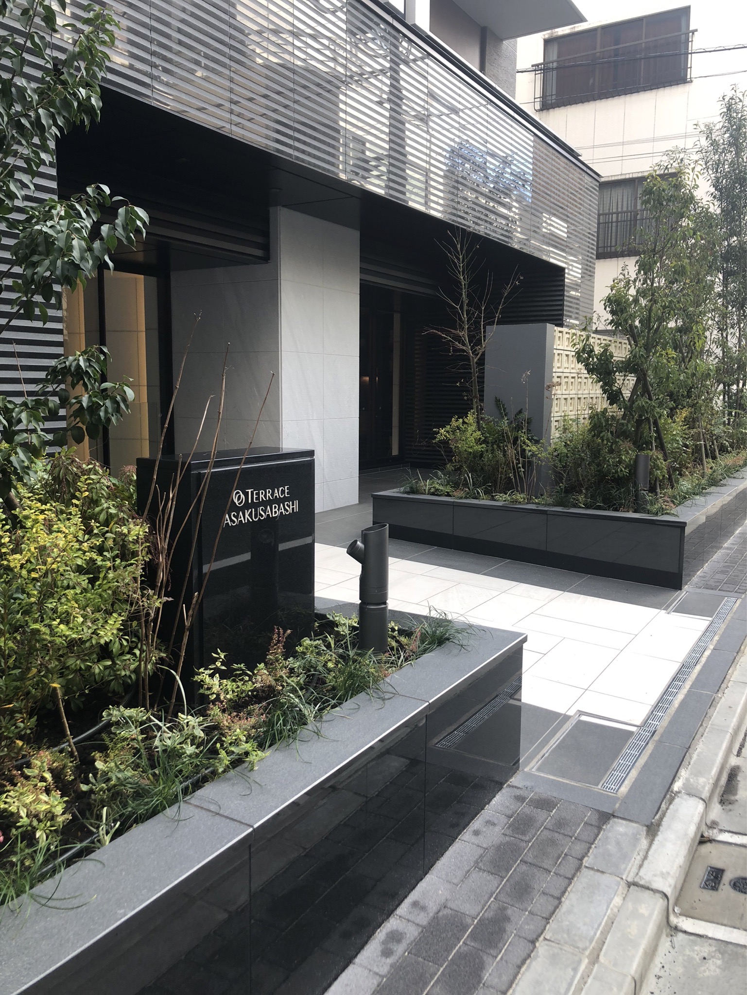 エントランス　1LDK以上